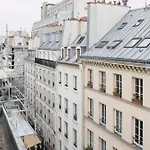 Charming Apartment In The Heart Of Paris