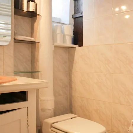 Appartamento Charming In The Heart Of Parigi