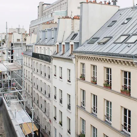 Charming In The Heart Of Apartment